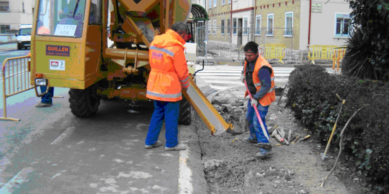 Pavimentación de la Plz. de las Pirámides – Guillén Empresa Constructora